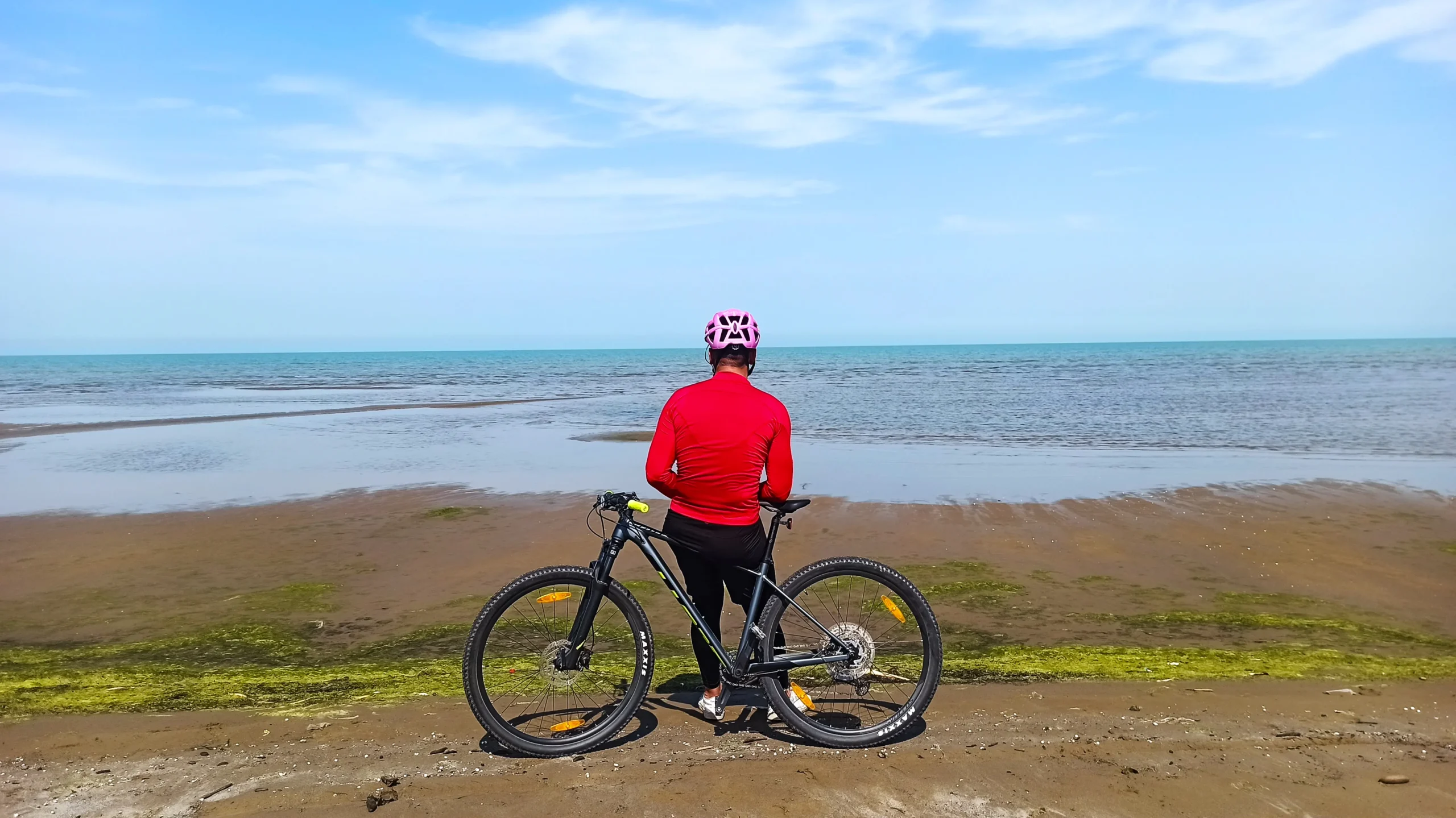 ساحل زیبای دریای خزر